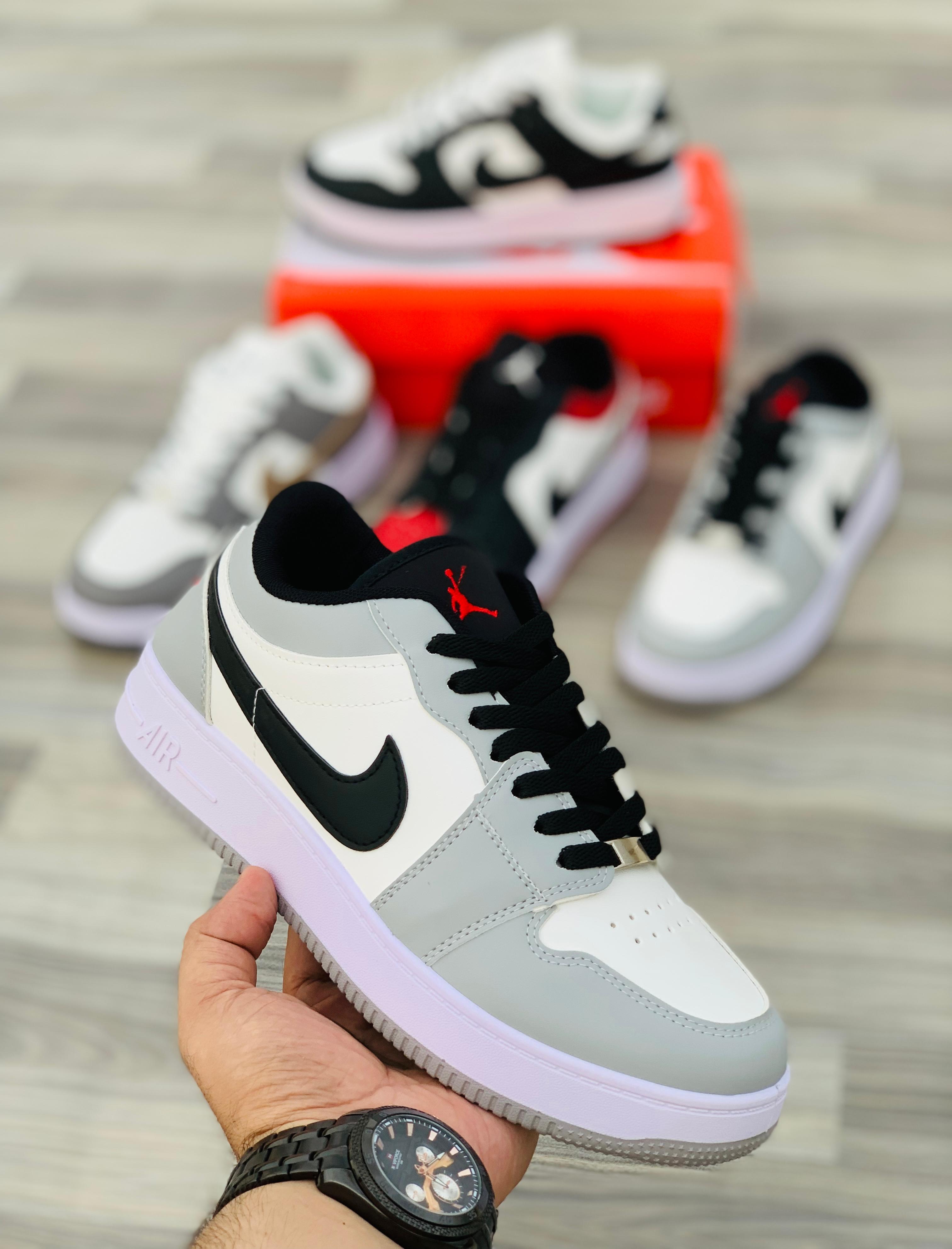 Nike Air Jordan Grey