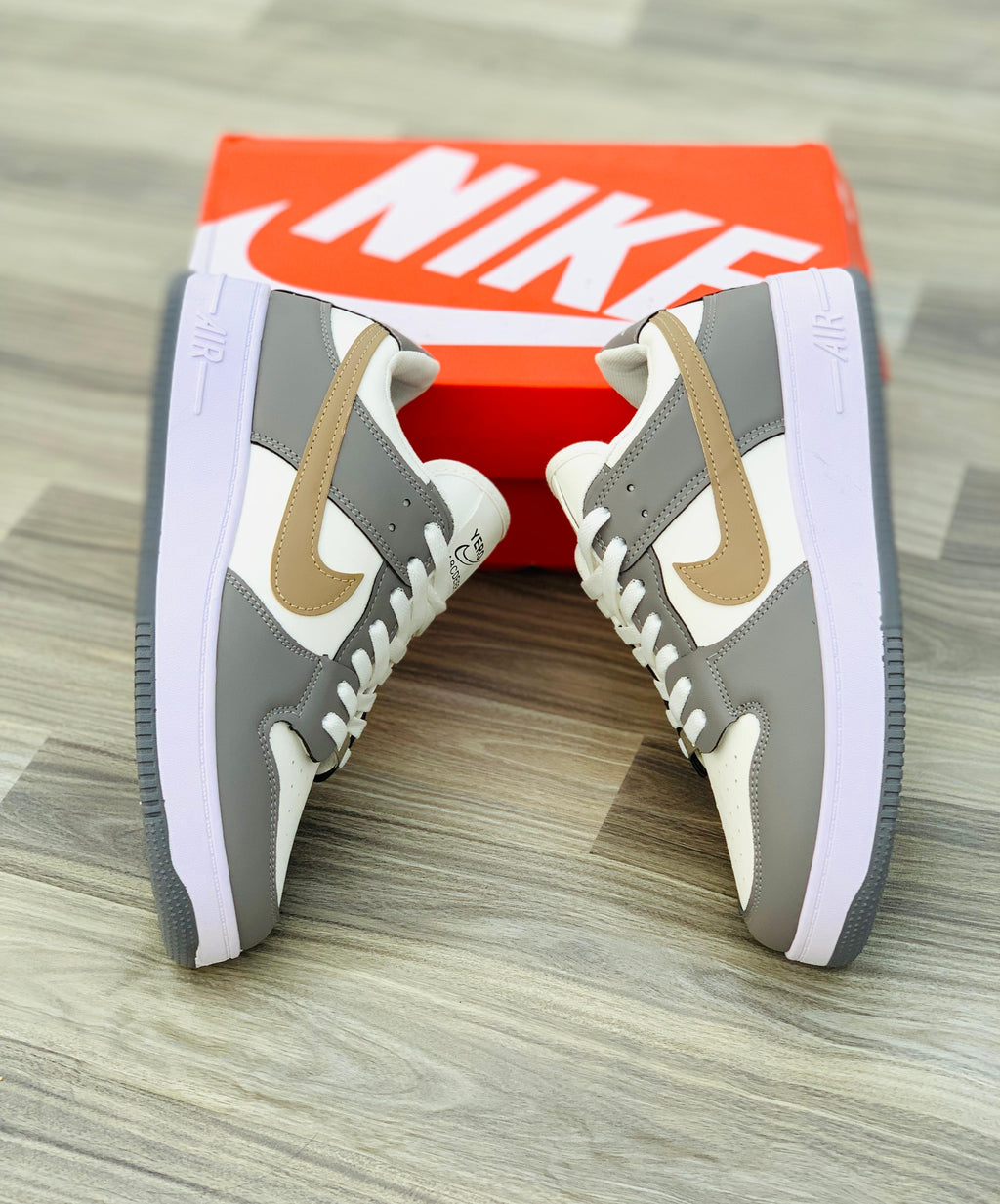 Nike Air Jordan Grey